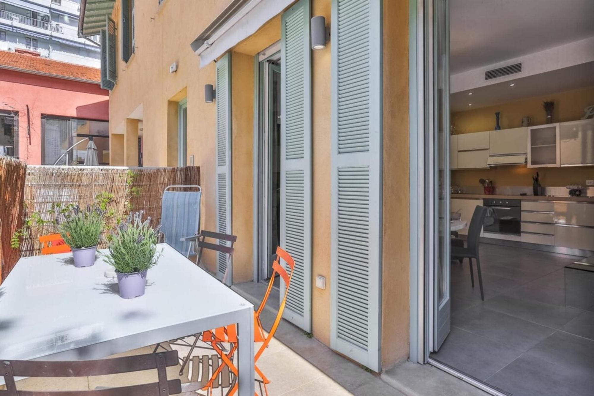 France 82 D - 2 Rooms - Terrace - 1 Min To The Sea Nice Exteriör bild